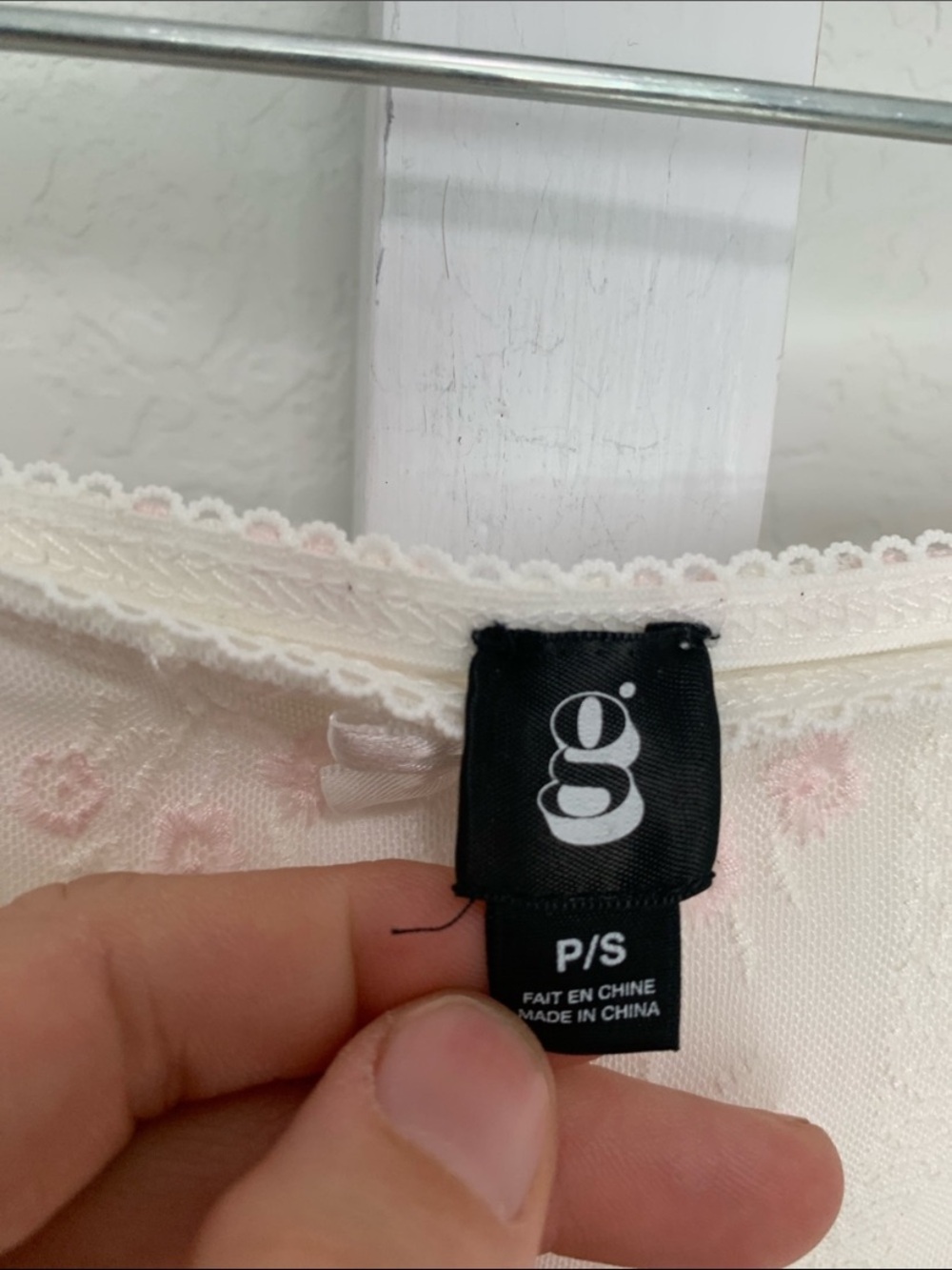 PacSun Cream Mini Skirt with Pink Floral Embroidery - Picture 2 of 8